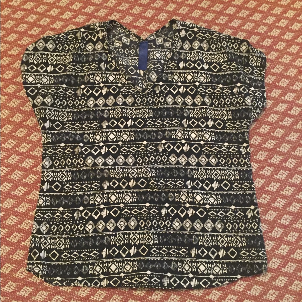 Francesca’s short sleeved blouse